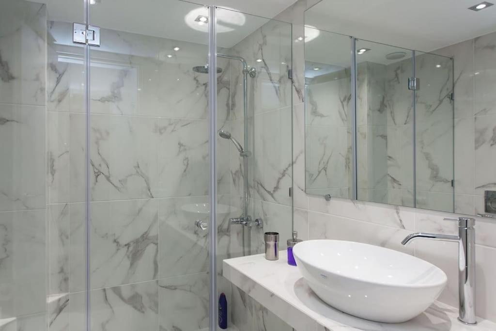אתונה Koukaki Urban And Cozy Apartment מראה חיצוני תמונה